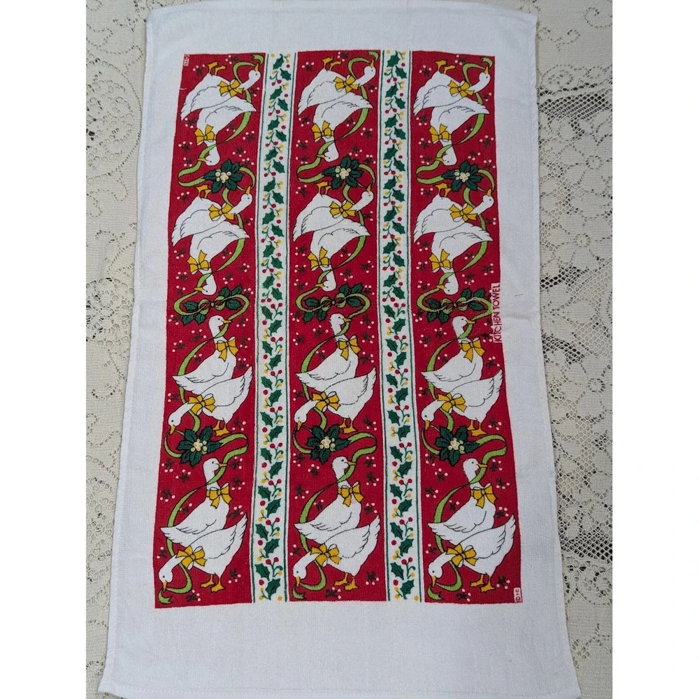 Vintage Kitchen Towel Red White Christmas Geese Holly Cotton Terry
